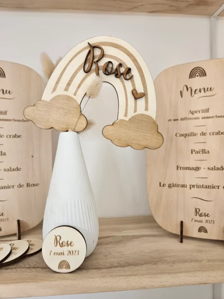 tipi-dindien-decoration-poetique-piece-unique-bois-artisanale-quimper-bretagne-produits-fais-mains-mariage-bapteme-enfant-cake-topper-arc-en-ciel