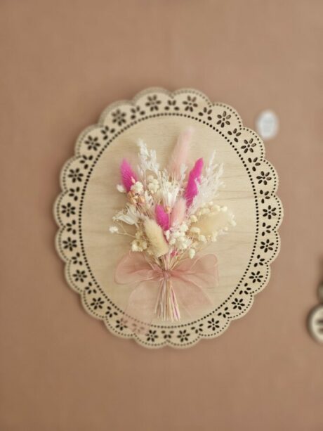 médaillon dentelle fuchsia